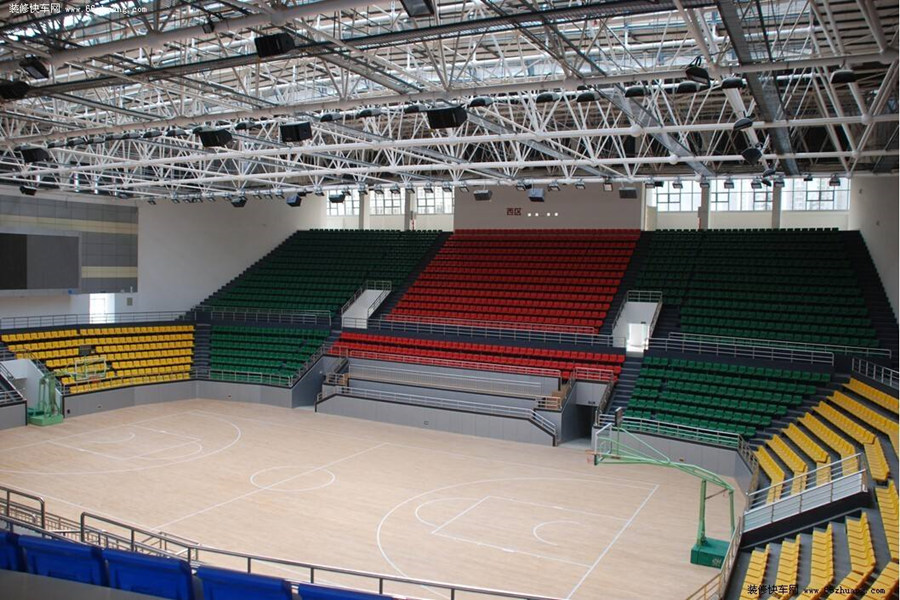 嘉峪关羽毛球场网架工程